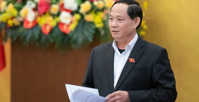 Phó chủ tịch Quốc hội: Cần điều động giáo viên như trong quân đội