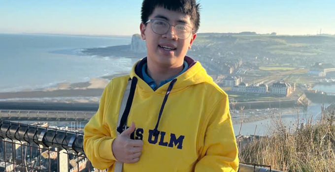 Cuộc sống du học của ba chàng trai vàng Olympic quốc tế